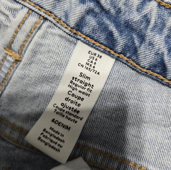 &Denim by H&M High Waist Slim Straight Jeans, 90s, Light Destructed Wash, EUC! - Picture 10 of 11